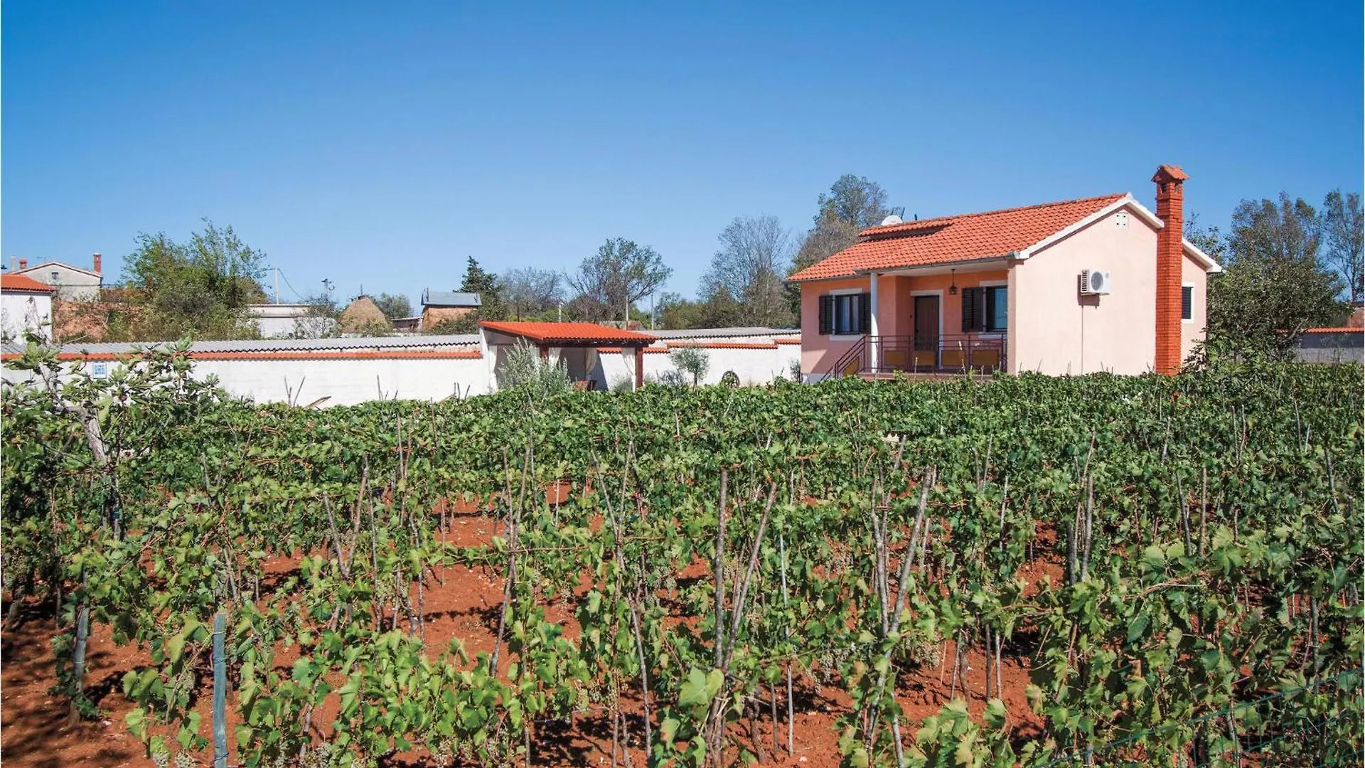 Stunning Home In Cukrici With Wifi